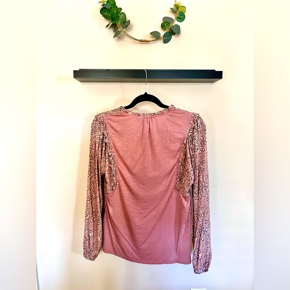 𝒜𝒩𝒯ℋℛ𝒪𝒫𝒪ℒ𝒪𝒢ℐℰ | 𝐃𝐎𝐋𝐀𝐍 𝐏𝐢𝐧𝐤 𝐁𝐥𝐨𝐮𝐬𝐞 - Picture 2 of 3